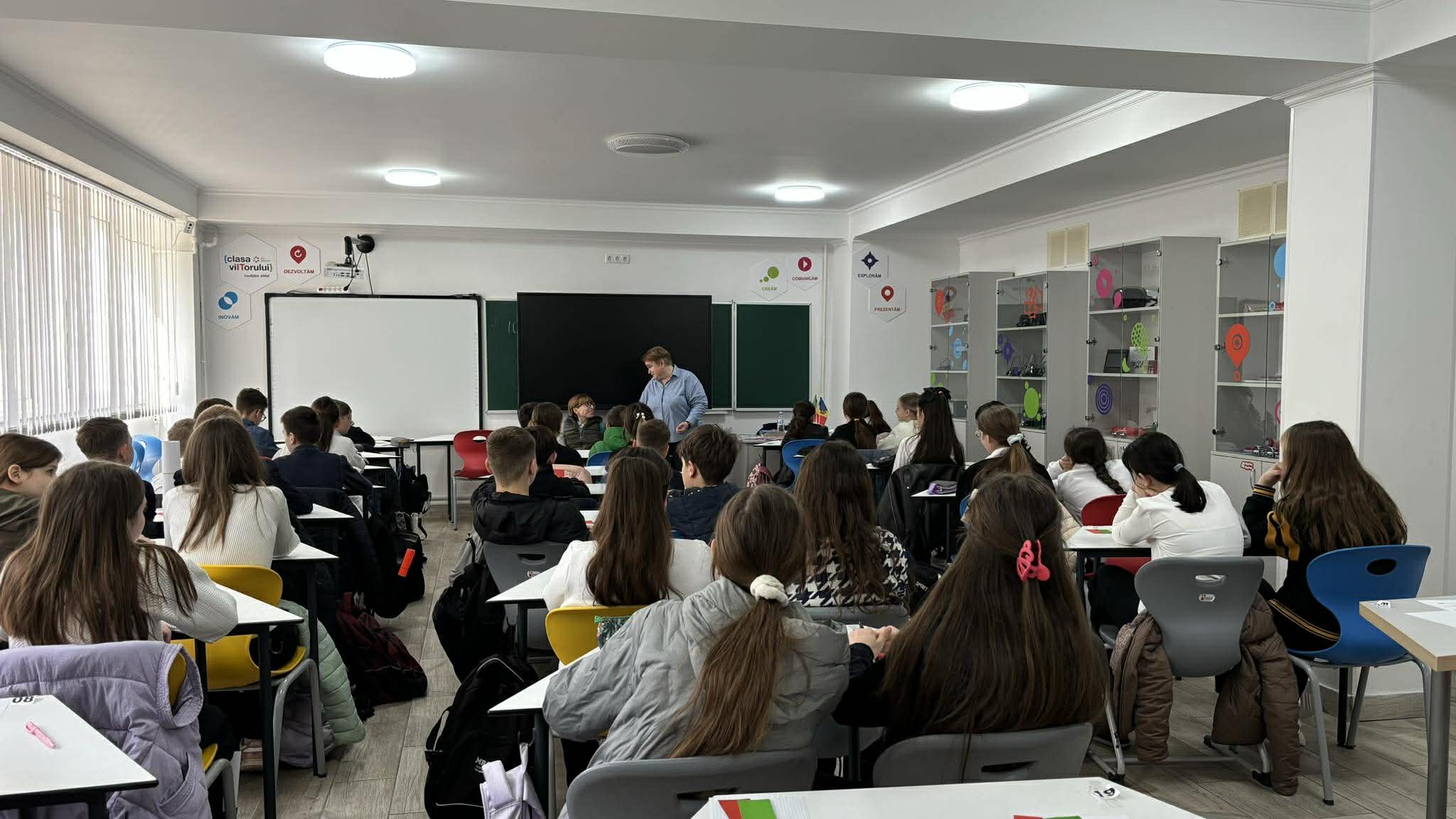 672810180_1940613539907852_7137347979483660401_n_(1)